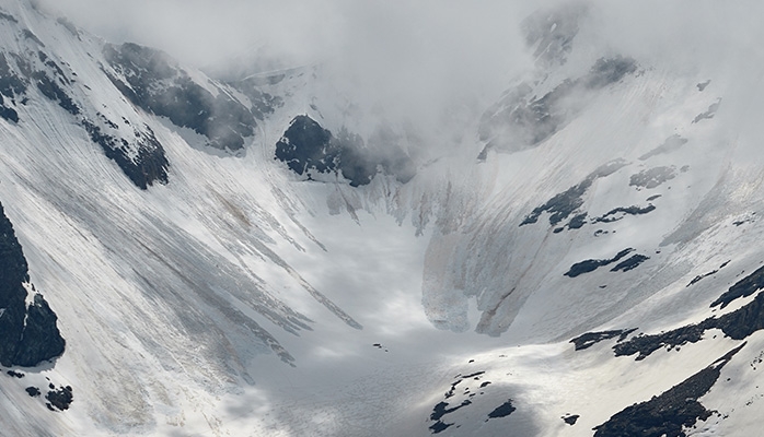 Vallée de Chamonix : la fonte des glaciers surveillée de près pour éviter les accidents
