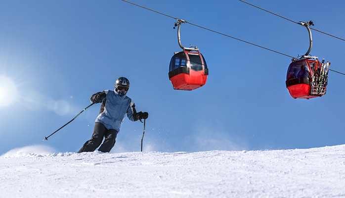 Stations de ski et changement climatique : l'opportunité de produire de la neige en débat